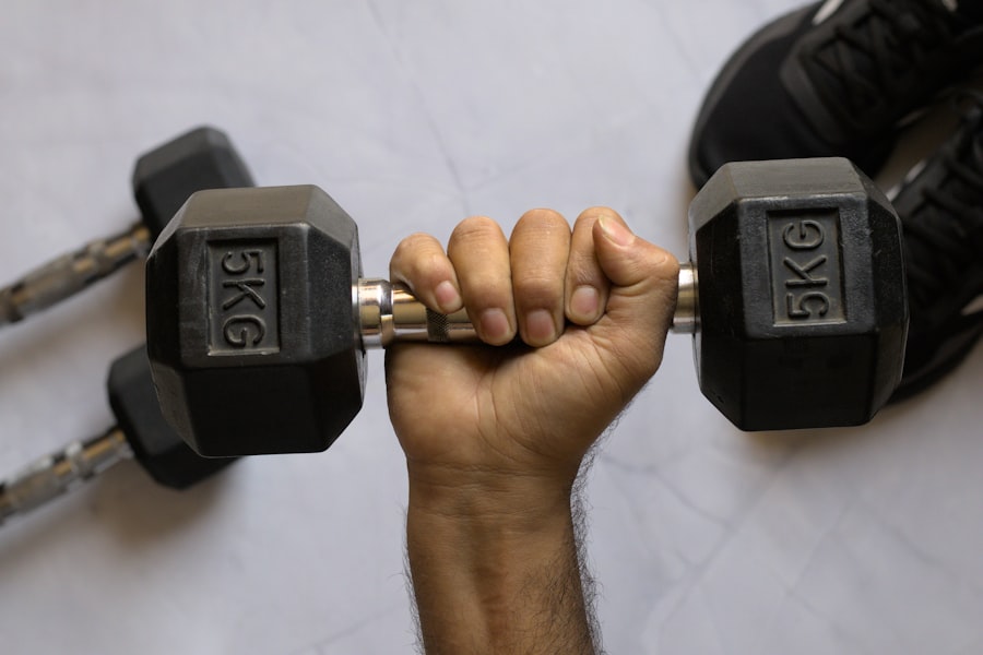 Photo stretching vs strength training